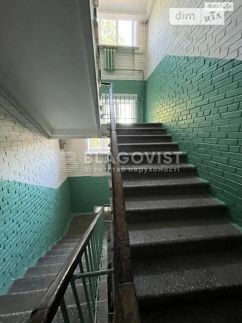Продаж 2к квартири 56 кв. м на вул. Академіка Ромоданова 19