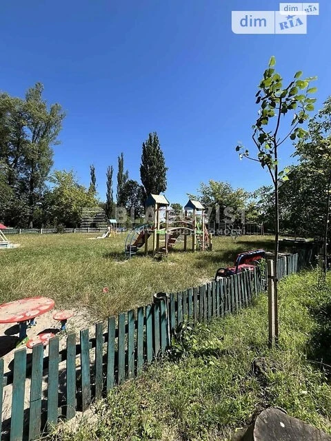 Продаж 2к квартири 56 кв. м на вул. Академіка Ромоданова 19