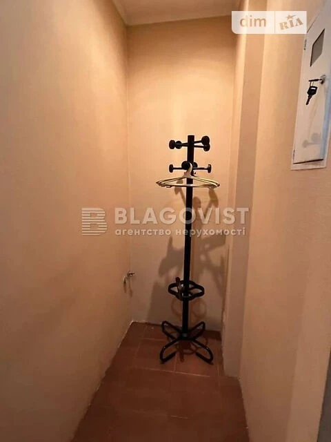 Продаж 2к квартири 46 кв. м на вул. Івана Їжакевича 14 • ID