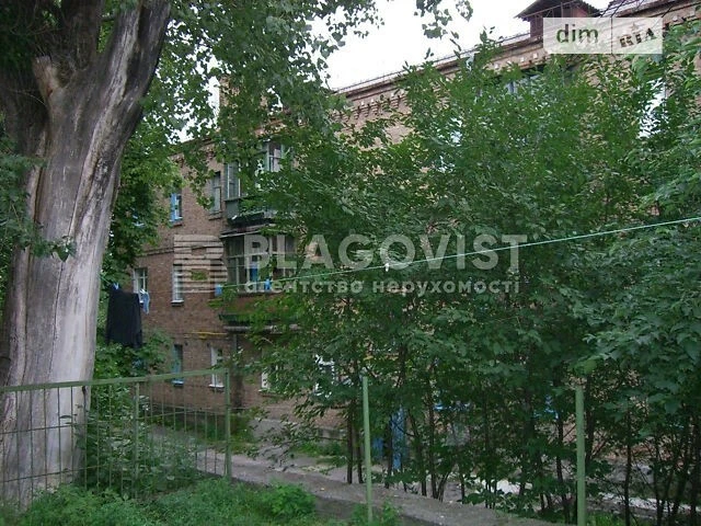 Продаж 2к квартири 46 кв. м на вул. Івана Їжакевича 14 • ID