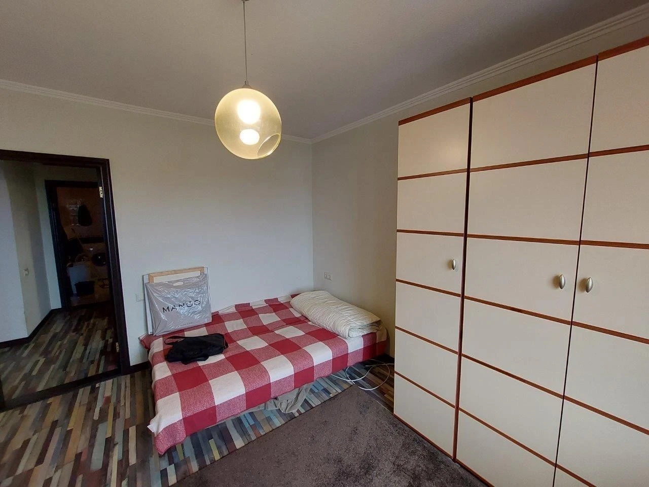 Продаж 4-кімнатної квартири 93 м², Кирилівська вул., 30/5