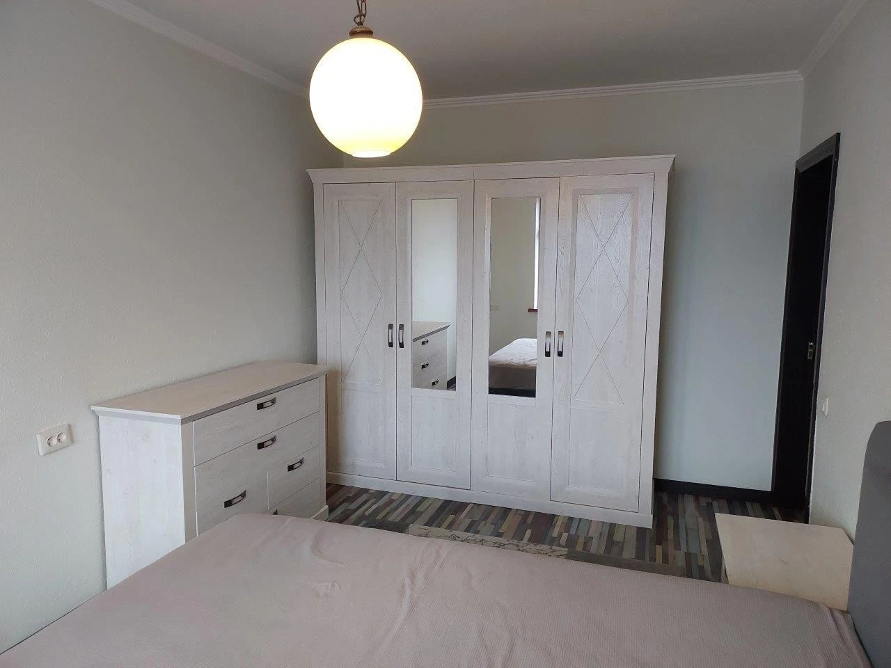 Продаж 4-кімнатної квартири 93 м², Кирилівська вул., 30/5