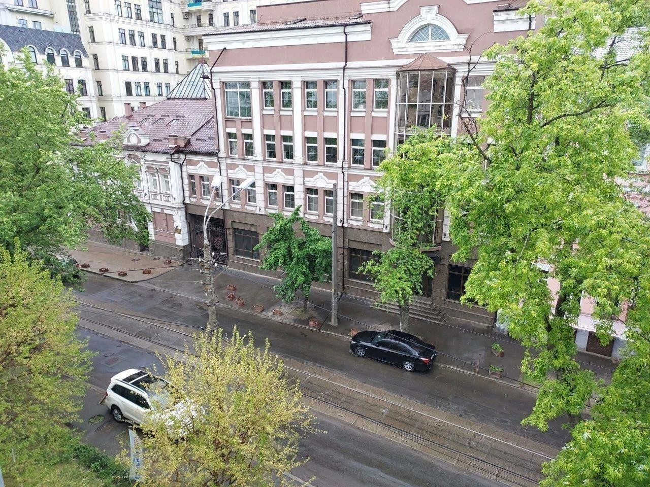 Продаж 4-кімнатної квартири 93 м², Кирилівська вул., 30/5