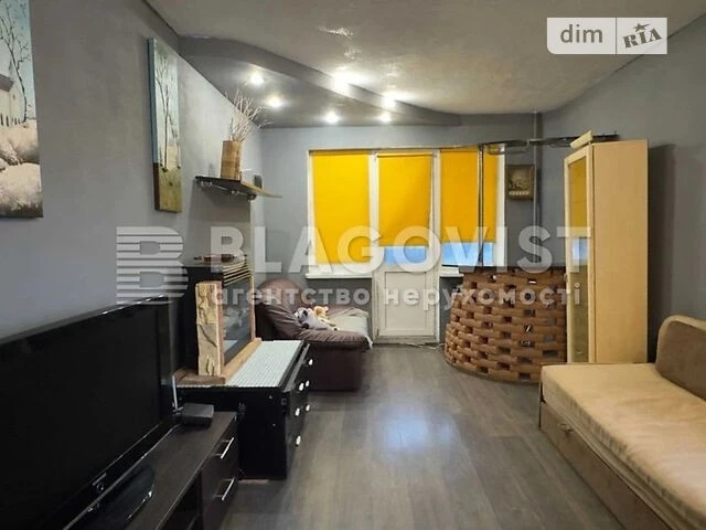 Продаж 3к квартири 59 кв. м на вул. Борщагівська 8 • ID 3479