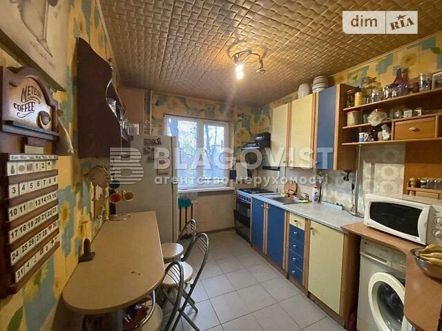 Продаж 3к квартири 59 кв. м на вул. Борщагівська 8 • ID 3479