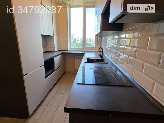 Продаж 2к квартири 64 кв. м на вул. Магістральна 33 • ID 347