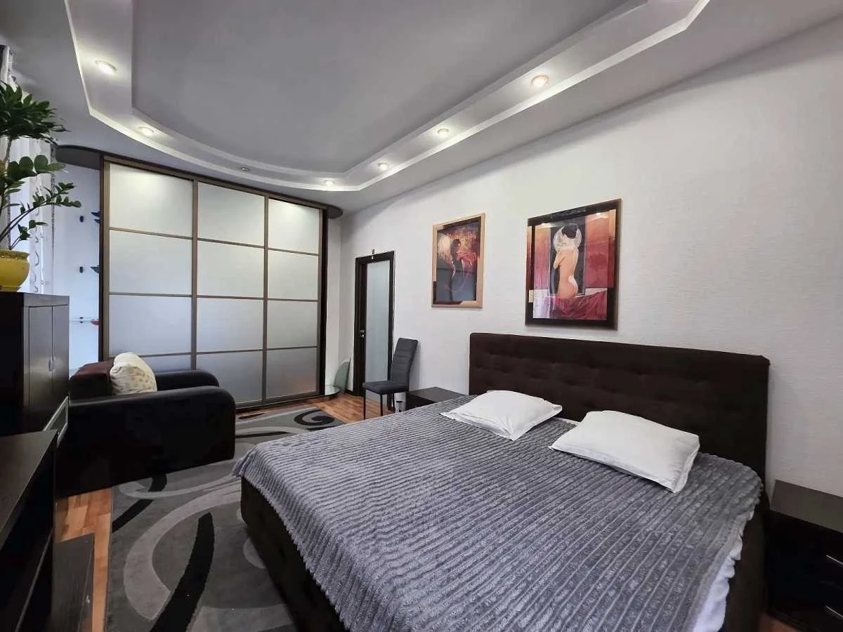 Продаж 2-кімнатної квартири 52.4 м², Казимира Малевича вул.,