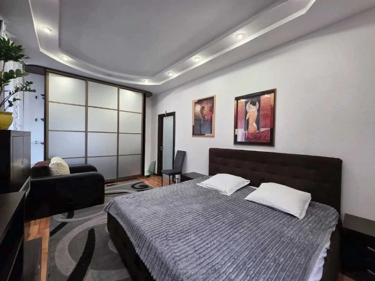Продаж 2-кімнатної квартири 52.4 м², Казимира Малевича вул.,