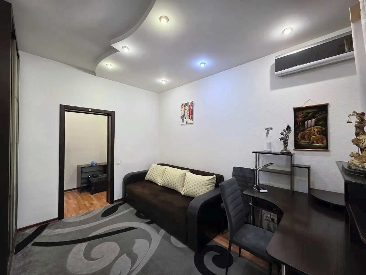 Продаж 2-кімнатної квартири 52.4 м², Казимира Малевича вул.,