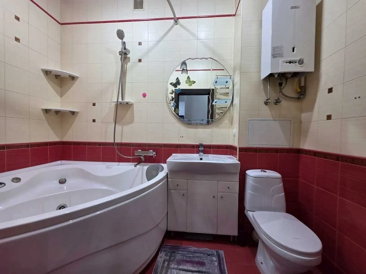 Продаж 2-кімнатної квартири 52.4 м², Казимира Малевича вул.,