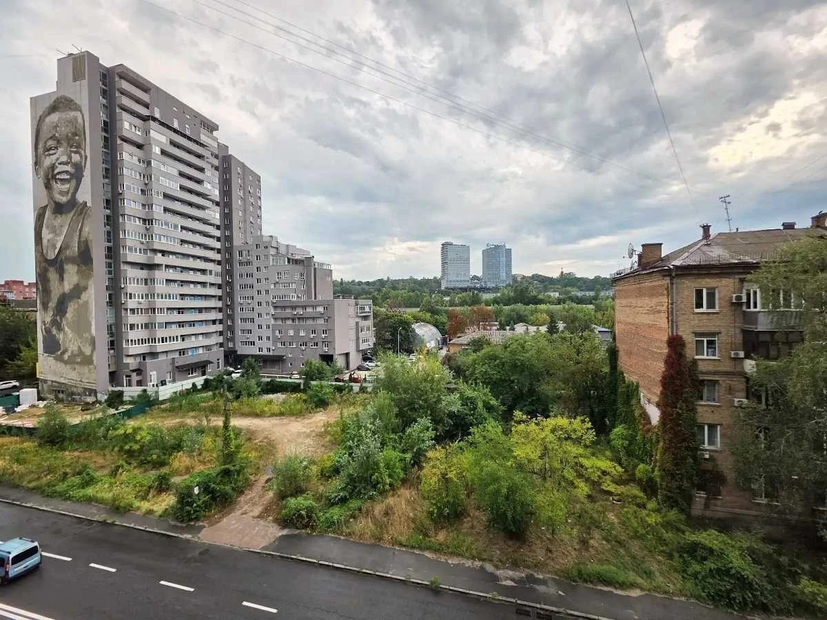 Продаж 2-кімнатної квартири 52.4 м², Казимира Малевича вул.,