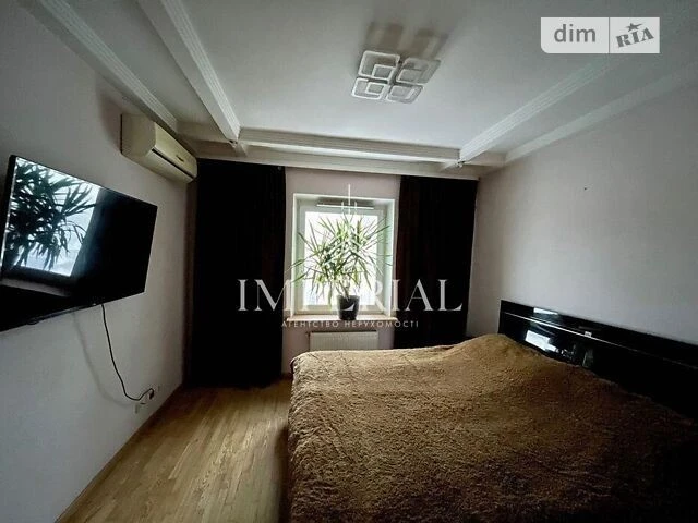 Продаж 3к квартири 93 кв. м на вул. Федора Ернста 2 • ID 347