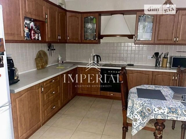 Продаж 3к квартири 93 кв. м на вул. Федора Ернста 2 • ID 347