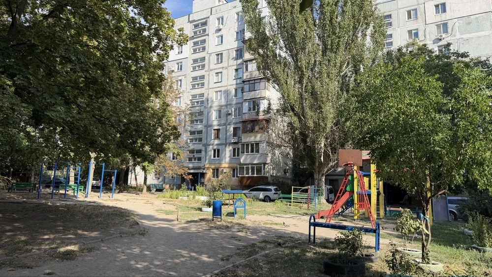 Продаж 3-кімн кв по вул Героїв Крут ( 12 квітня)