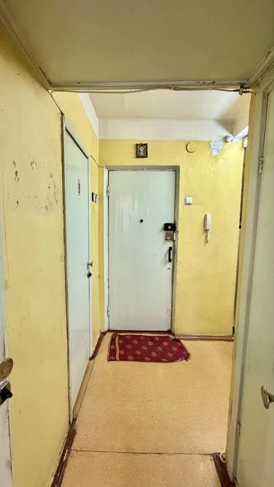 Продаж 3-кімн кв по вул Героїв Крут ( 12 квітня)