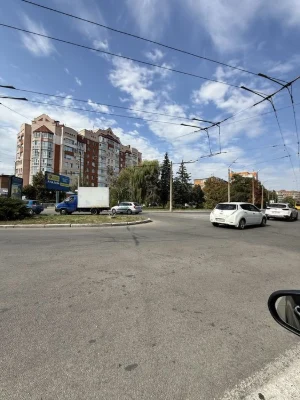3к квартира 63м2 поверх 2/5 Поділ !Світло не вимикають!