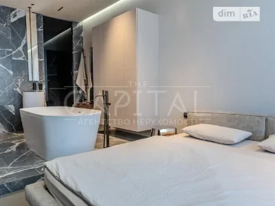 Продаж 3к квартири 86 кв. м на вул. Андрія Верхогляда 1-20А