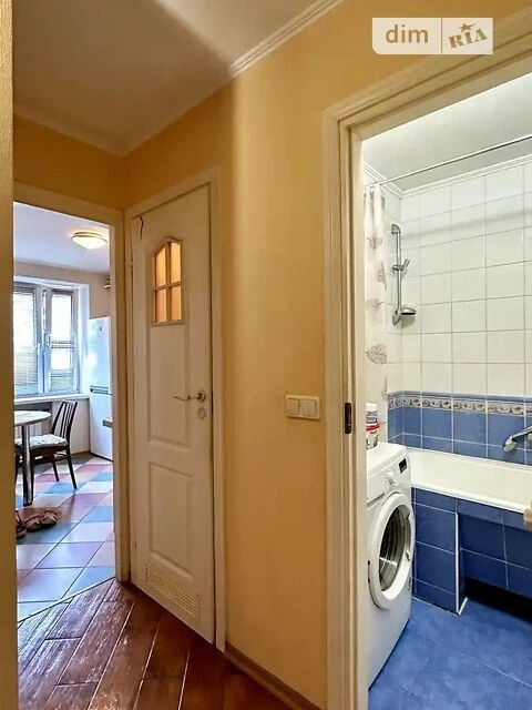 Продаж 2к квартири 54 кв. м на вул. Прирічна 17Д • ID 347925