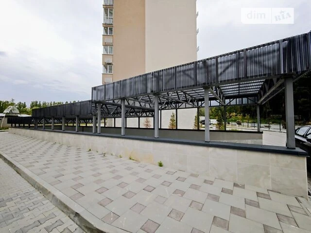 Продаж 2к квартири 76 кв. м на вул. Академіка Заболотного 15