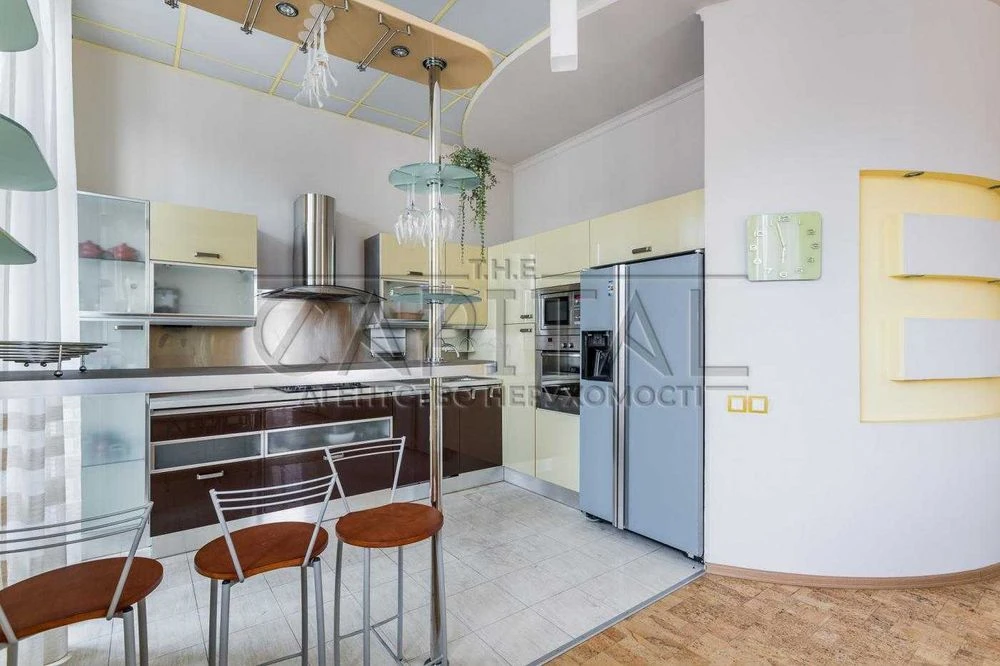 Продажа квартиры, пер. Аллы Горской, Центр