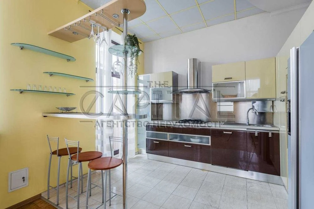Продажа квартиры, пер. Аллы Горской, Центр