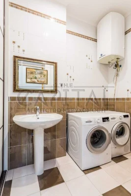 Продажа квартиры, пер. Аллы Горской, Центр