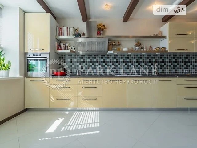 Продаж 2к квартири 90 кв. м на вул. Борщагівська 206 • ID 34
