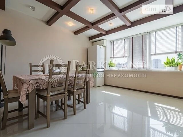 Продаж 2к квартири 90 кв. м на вул. Борщагівська 206 • ID 34