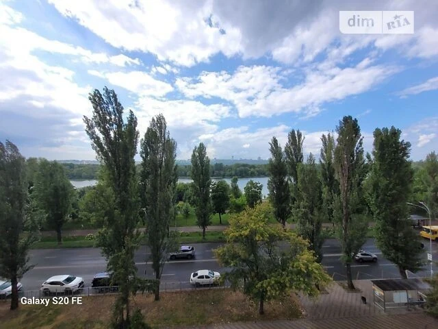 Продаж 3к квартири 62.9 кв. м на наб. Русанівська 8 • ID 347