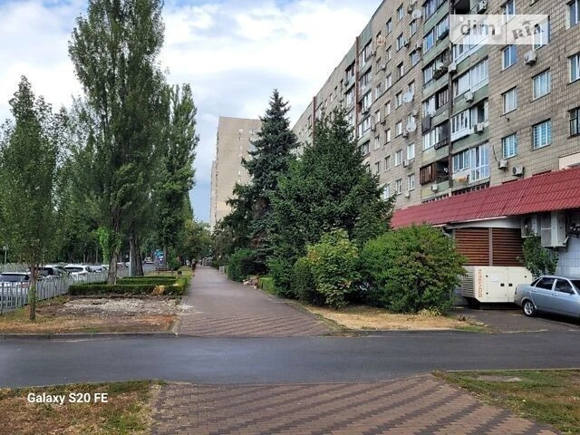 Продаж 3к квартири 62.9 кв. м на наб. Русанівська 8 • ID 347