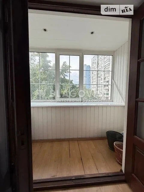 Продаж 3к квартири 60 кв. м на вул. Березняківська 4 • ID 34