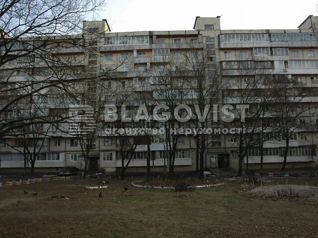 Продаж 3к квартири 60 кв. м на вул. Березняківська 4 • ID 34