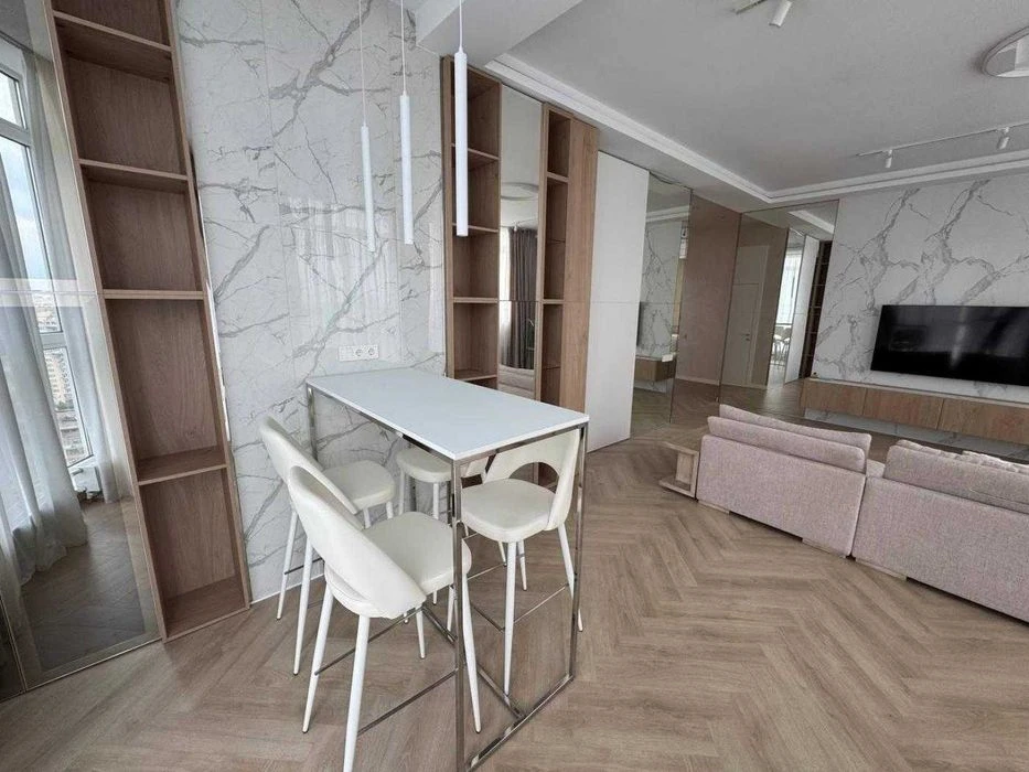 Продаж нової 170м2 з терасою ЖК "Смарагдовий" вул. Генерала