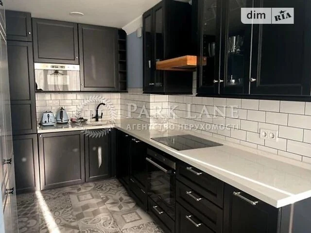 Продаж 1к квартири 40 кв. м на просп. Берестейський 39 • ID