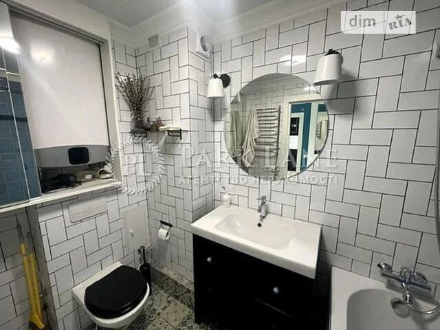 Продаж 1к квартири 40 кв. м на просп. Берестейський 39 • ID
