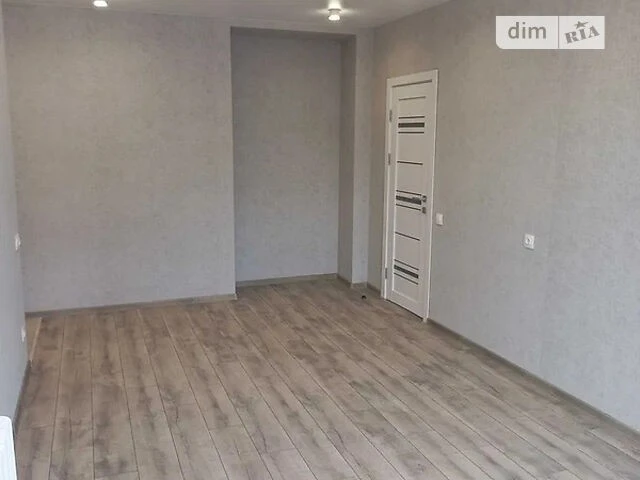 Продаж 3к квартири 52 кв. м на вул. Велика Васильківська 114