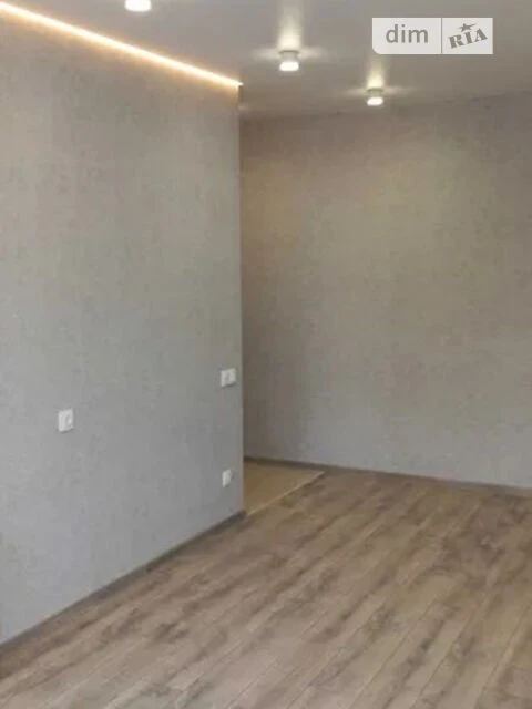 Продаж 3к квартири 52 кв. м на вул. Велика Васильківська 114