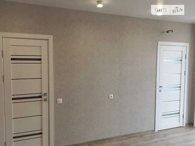 Продаж 3к квартири 52 кв. м на вул. Велика Васильківська 114