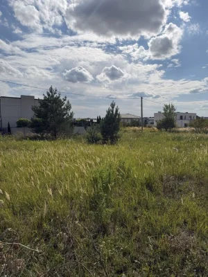 Продам земельну ділянку на щасливому Ярослава Стецька
