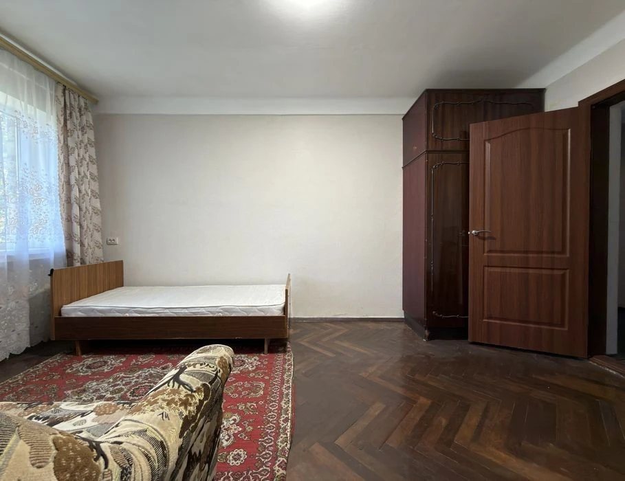 Щербаковського 45, м. Нивки 15 хв пішки, 2 кімнатна