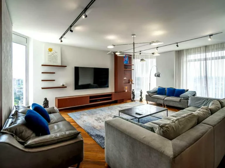 Apartment. Kyiv, Saperne Pole st.