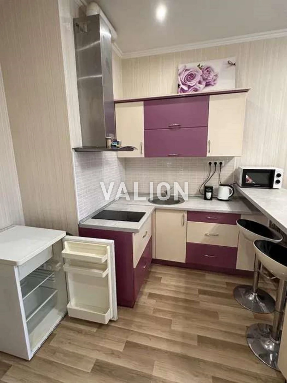 Продаж 1-к квартири вул. Жилянська 118