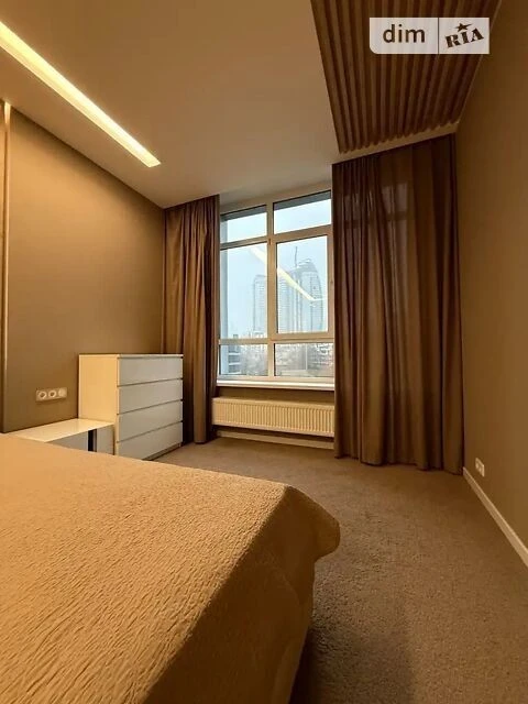 Продаж 2к квартири 75 кв. м на вул. Маккейна Джона 7 • ID 34