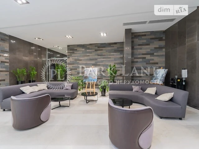 Продаж 2к квартири 75 кв. м на вул. Маккейна Джона 7 • ID 34