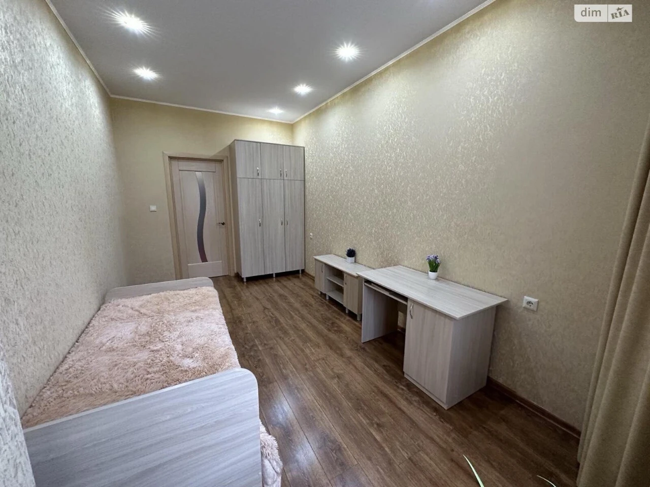 Продаж Квартира Сахалінчик