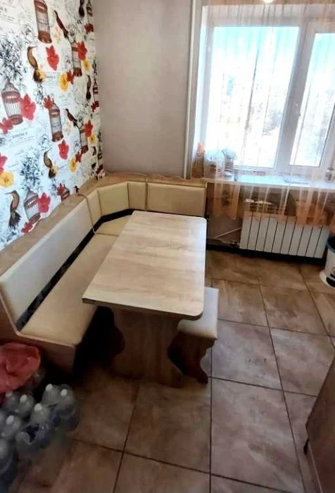 Продам 2х комн квартиру р-н ТРК Украина 1выс/5 с капит ремон