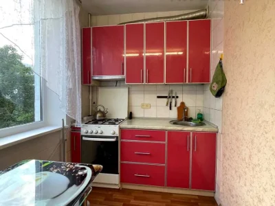 Apartment. Kharkiv, Peremohy Avenue.