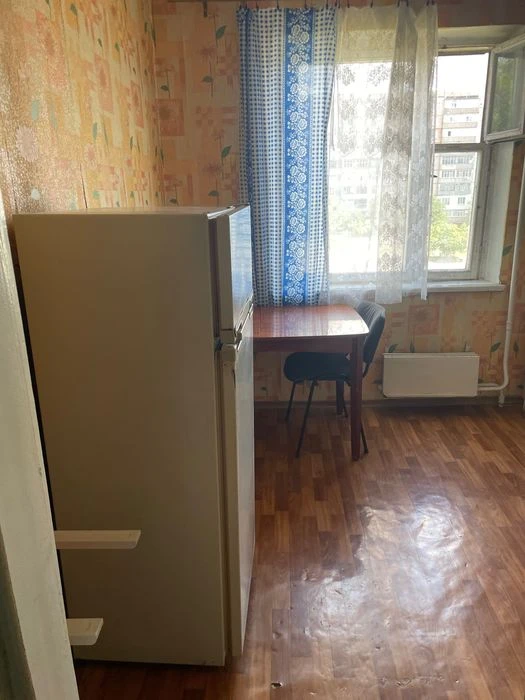 Продам 2 кім квартиу на просп М Лушпи