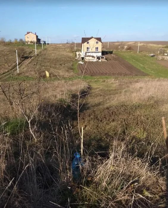 Продаж земельної ділянки під житлову забудову 12 сот. Пронят