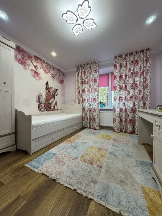 Квартира чотирикімнатна пр-т Миру, центр, від власника, 98 м